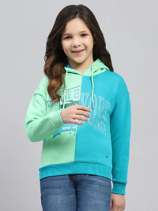 Girls Teal Blue Printed Hooded Full Sleeve Sweatshirt